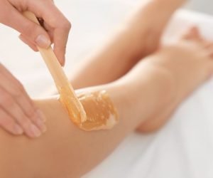 evitar-granos-salen-depilacion-cera-733